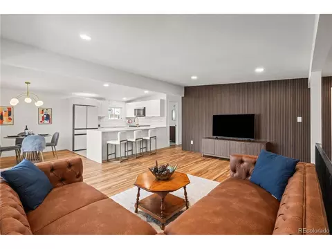 6785 S Logan St, Centennial, CO 80122