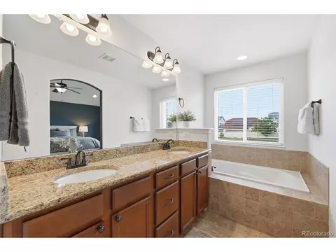 Bath - 6721 2nd St, Frederick, CO 80530 photo 2 of 5