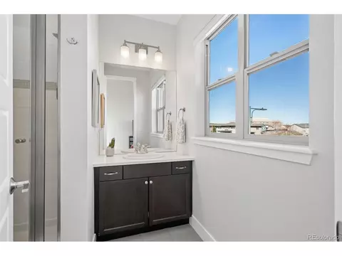 7840 E 32nd Ave, Denver, CO 80238 photo 17