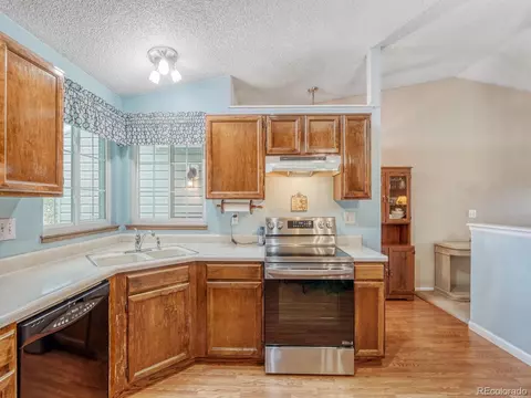 2746 S Uravan St, Aurora, CO 80013 photo 4
