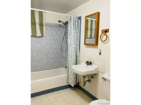 90 E Geddes Ave, Centennial, CO 80122 photo 17