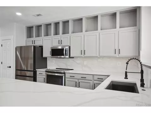 5255 Memphis St #1120, Denver, CO 80239 photo 12
