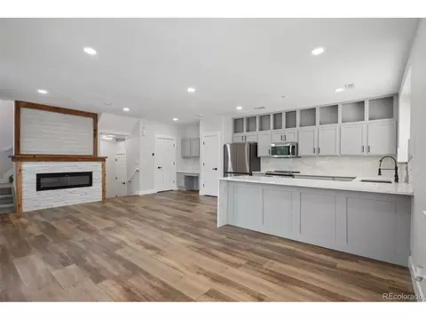 5255 Memphis St #1120, Denver, CO 80239 photo 7