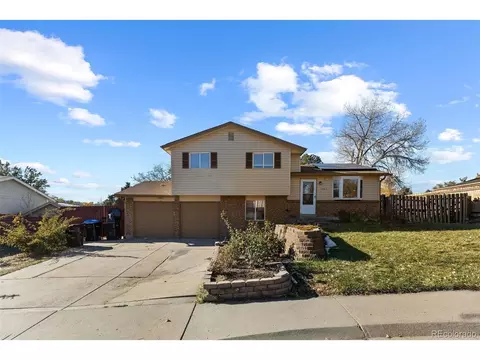 7527 Newland St, Arvada, CO 80003