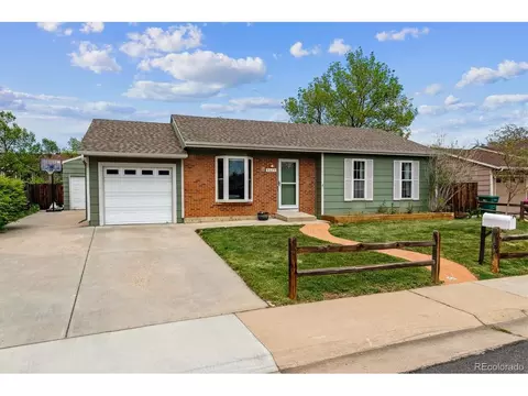 8625 W Dartmouth Pl, Lakewood, CO 80227