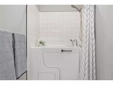 20928 E 60th Pl, Aurora, CO 80019 photo 9