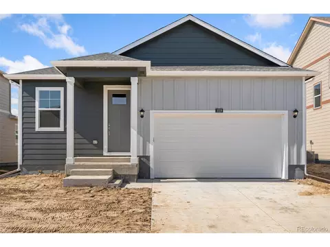 701 Gareth Ln, Lochbuie, CO 80603