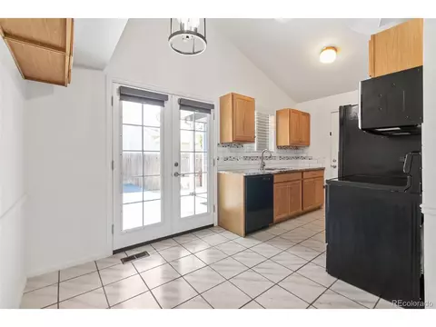 19347 E Batavia Dr, Aurora, CO 80011 photo 10