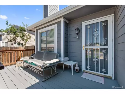 19347 E Batavia Dr, Aurora, CO 80011