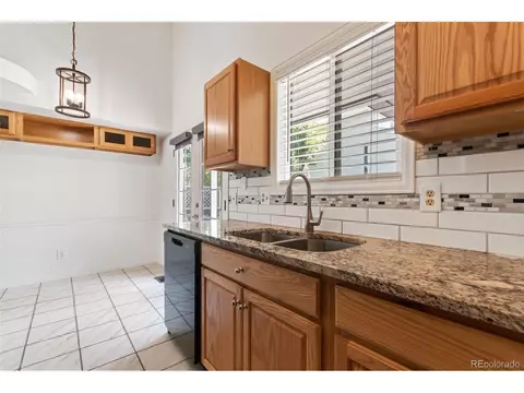 19347 E Batavia Dr, Aurora, CO 80011 photo 15