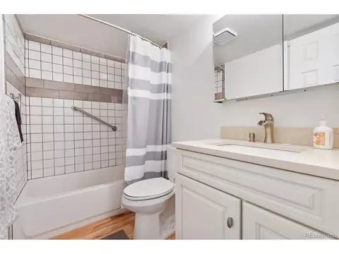19347 E Batavia Dr, Aurora, CO 80011 photo 19
