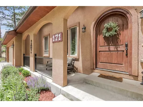 Undisclosed, Larkspur, CO 80118