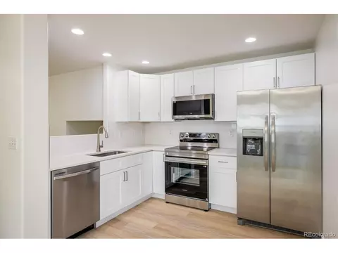 5225 E 100th Dr, Thornton, CO 80229 photo 9