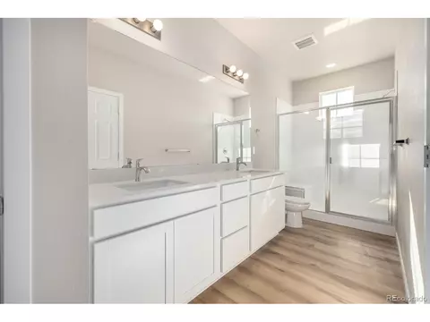 Bath - 2909 E 103rd Dr, Thornton, CO 80229 photo 2 of 2