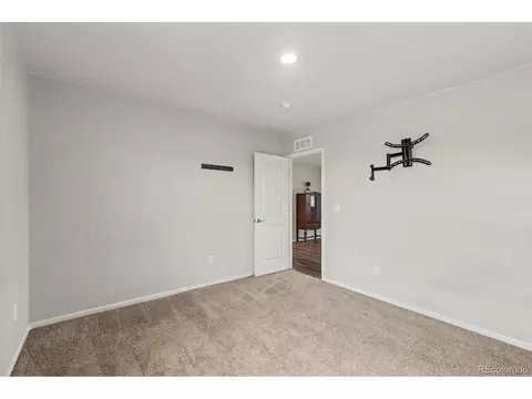 Bedroom - 7229 Shavano Ave, Longmont, CO 80504 photo 2 of 9