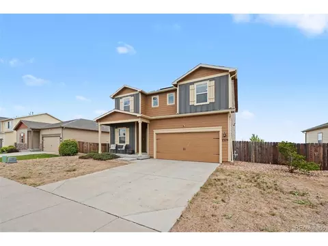 Exterior - 7229 Shavano Ave, Longmont, CO 80504 photo 4 of 8