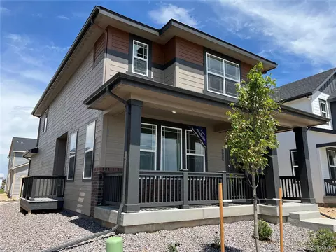 525 Cottonwood Ave, Bennett, CO 80102