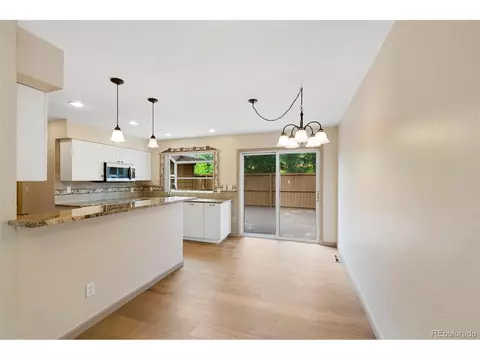 166 S Eagle Cir, Aurora, CO 80012 photo 9