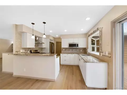 166 S Eagle Cir, Aurora, CO 80012 photo 11
