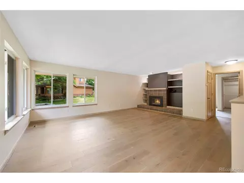 166 S Eagle Cir, Aurora, CO 80012 photo 7