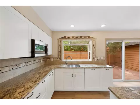 166 S Eagle Cir, Aurora, CO 80012 photo 13