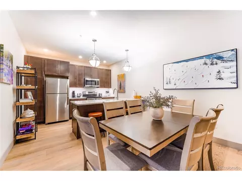 37 W 4th St #203E, Silverthorne, CO 80498