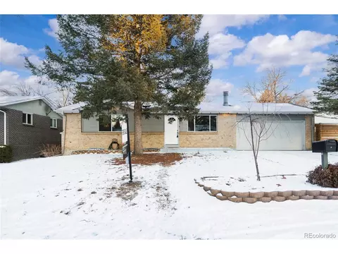670 S Oswego St, Aurora, CO 80012