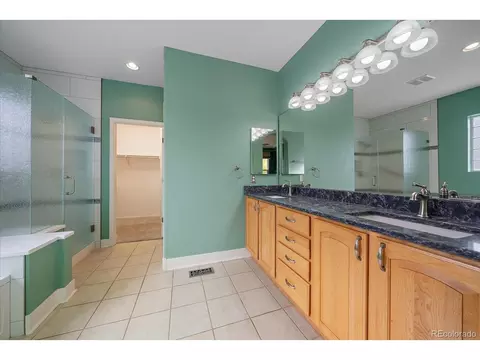 Bath - 22813 E David Pl, Aurora, CO 80016 photo 1 of 5