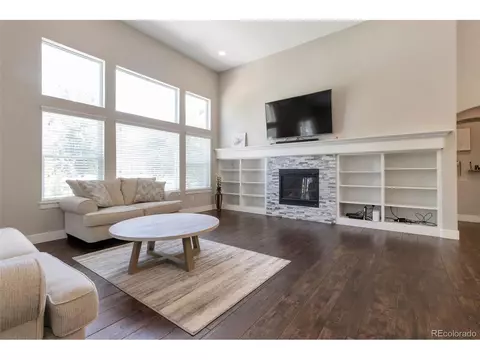 Living - 9060 Ferncrest St, Longmont, CO 80504 photo 4 of 6
