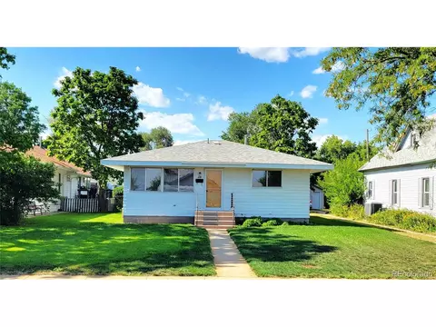 220 W 3rd St, Julesburg, CO 80737