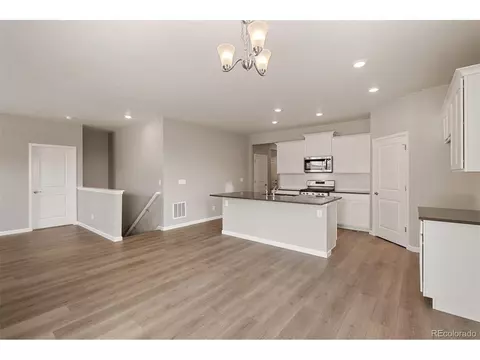 7420 E 159th Pl, Thornton, CO 80602 photo 5