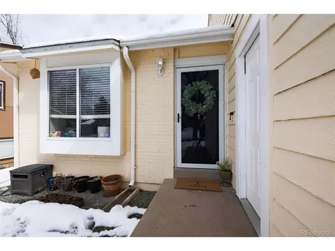 19032 E Mansfield Dr, Aurora, CO 80013 photo 3