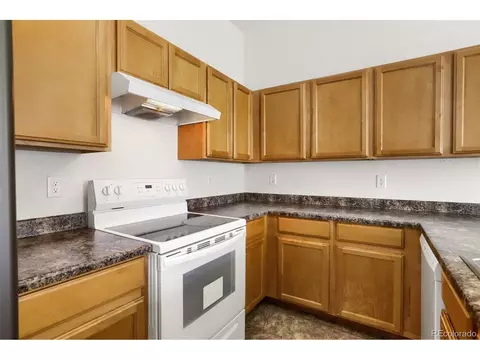 Kitchen - 331 Torreys Dr, Windsor, CO 80550 photo 2 of 2