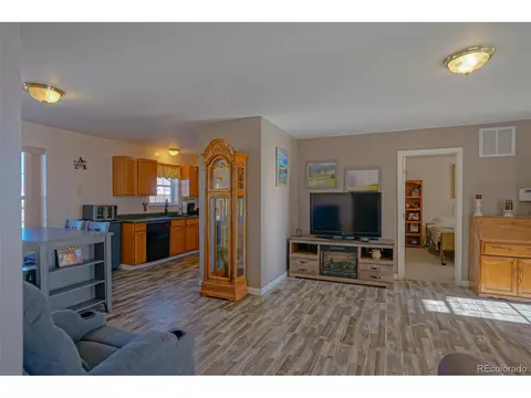 112 E Spruce St, Walsenburg, CO 81089 photo 7
