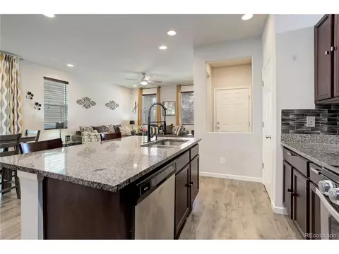 15792 E Warner Dr, Denver, CO 80239 photo 8