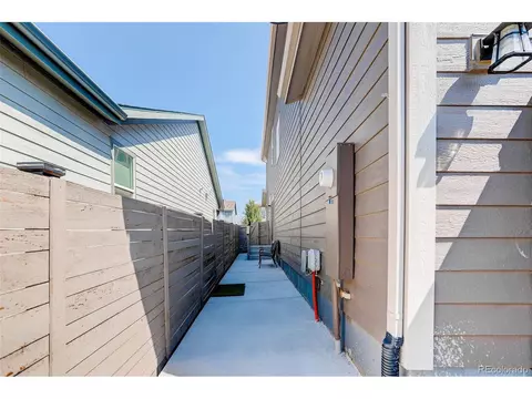 15792 E Warner Dr, Denver, CO 80239 photo 35