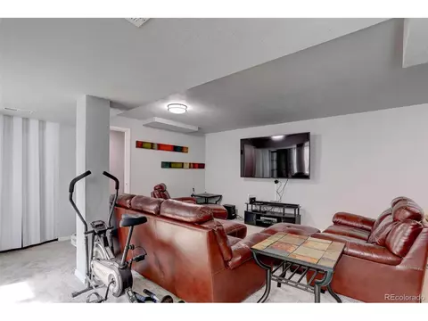 15792 E Warner Dr, Denver, CO 80239 photo 33