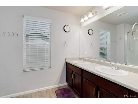 15792 E Warner Dr, Denver, CO 80239 photo 24
