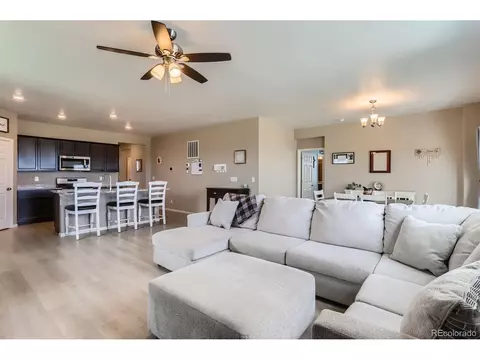 10238 Stagecoach Ave, Longmont, CO 80504 photo 6