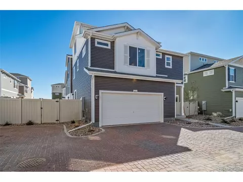 620 Wagon Wheel Way, Bennett, CO 80102 photo 2