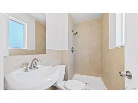 12962 Olmsted Pl, Denver, CO 80239 photo 12