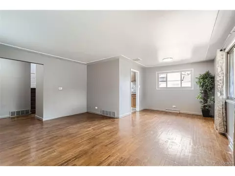 2035 Nome St, Aurora, CO 80010
