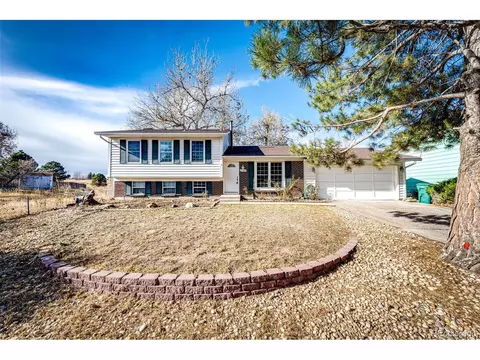 2469 S Kittredge Way, Aurora, CO 80013