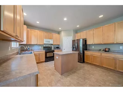 11203 Coal Mine St, Longmont, CO 80504 photo 8