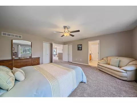 11203 Coal Mine St, Longmont, CO 80504 photo 17