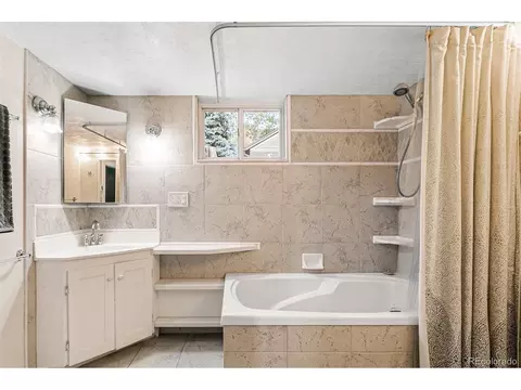 4643 E Batavia Pl, Denver, CO 80220 photo 25