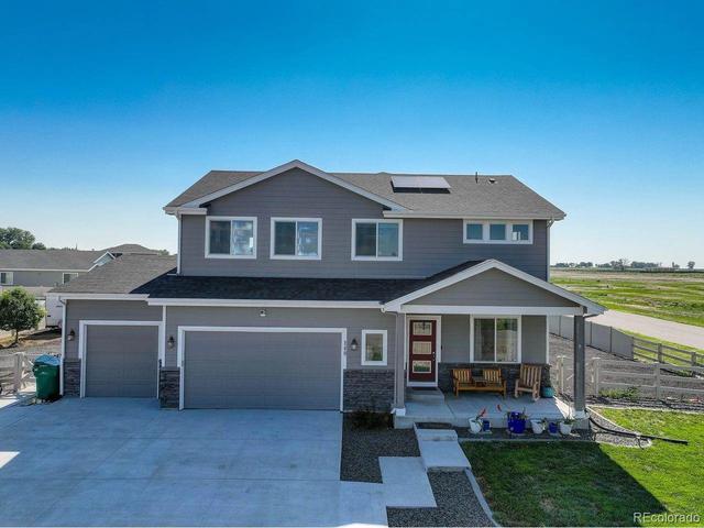 140 Buckboard Dr, Hudson, CO 80642