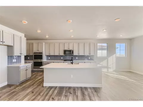 27943 E Glasgow Pl, Aurora, CO 80016 photo 10