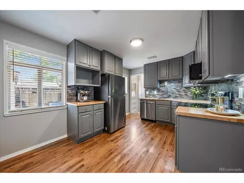 4625 E Bails Pl, Denver, CO 80222 photo 9