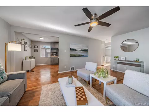 4625 E Bails Pl, Denver, CO 80222 photo 5